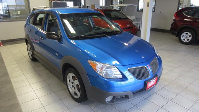 2008 Pontiac Vibe Base