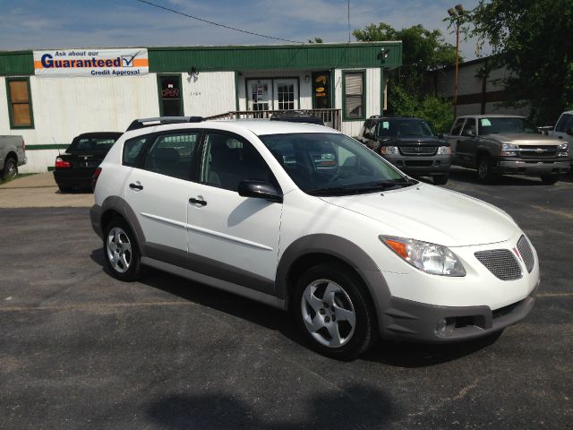 2008 Pontiac Vibe Base