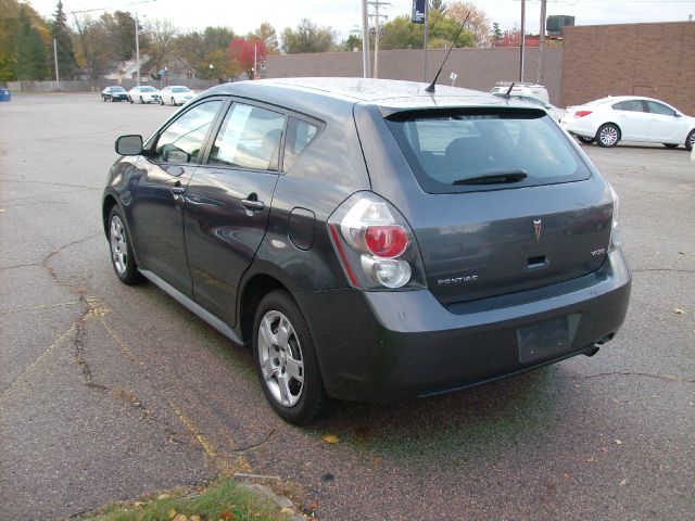 2010 Pontiac Vibe 4X4 ED. Bauer EL