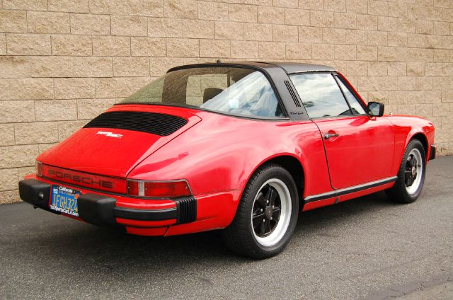 1982 Porsche 911 5.7L HEMI 4dr Quad Cab 4WD SLT