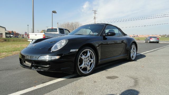 2006 Porsche 911 Creme And Gold Ed