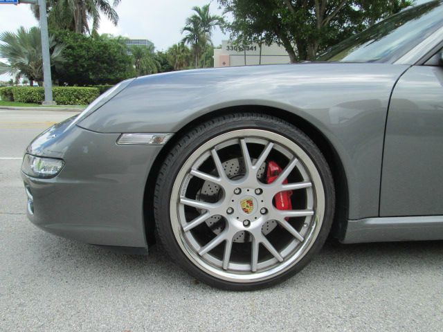 2008 Porsche 911 Laramie SLT Quad Cab