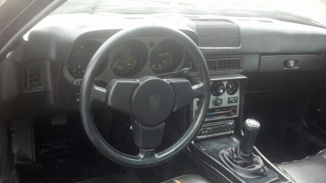 1984 Porsche 944 Base