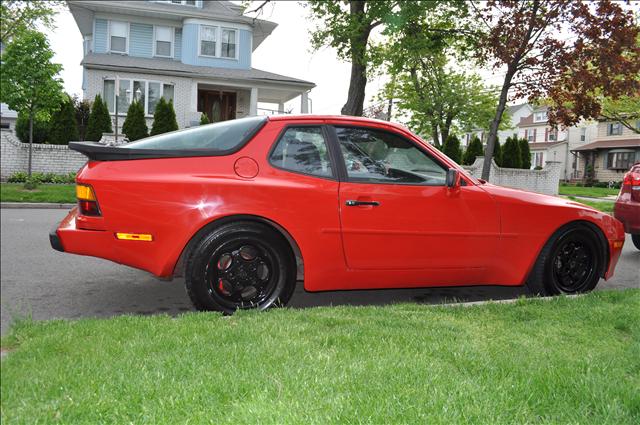 1986 Porsche 944 Unknown