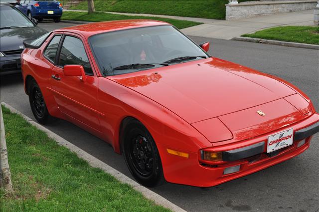 1986 Porsche 944 Unknown