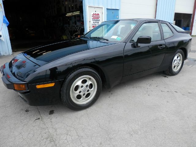 1987 Porsche 944 Unknown