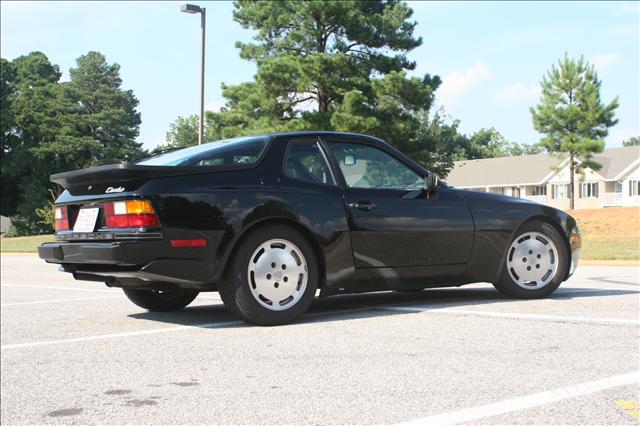 1987 Porsche 944 Series 4