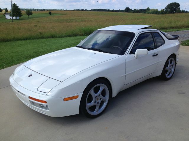 1989 Porsche 944 24K