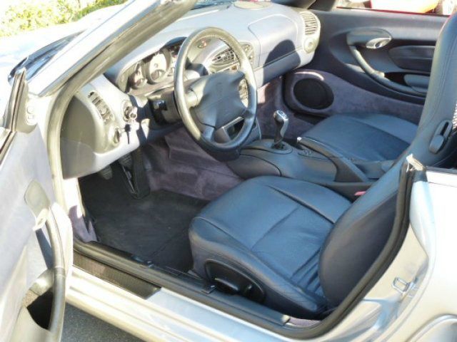 2000 Porsche Boxster Base