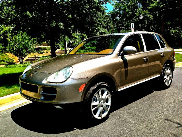 2003 Porsche Cayenne XR