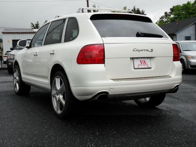 2004 Porsche Cayenne XR