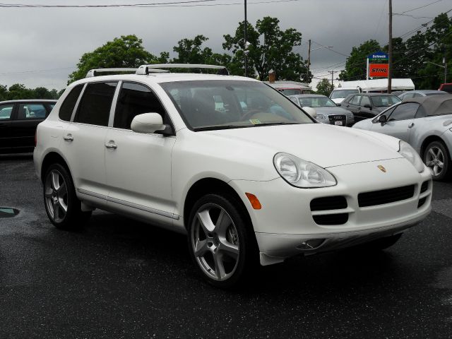 2004 Porsche Cayenne XR