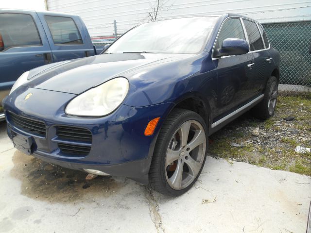 2004 Porsche Cayenne XR