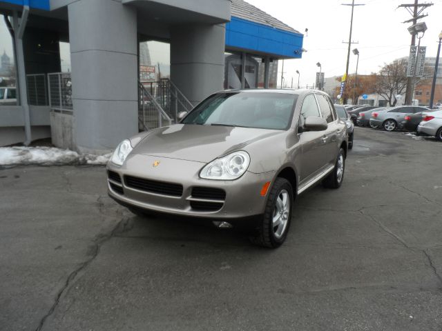 2004 Porsche Cayenne XR