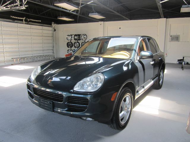 2004 Porsche Cayenne XR