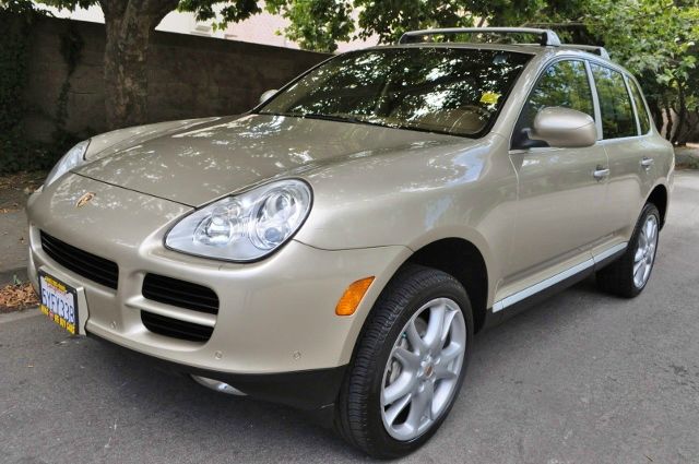 2004 Porsche Cayenne XR