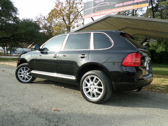 2004 Porsche Cayenne XR