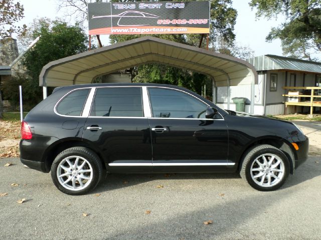 2004 Porsche Cayenne XR