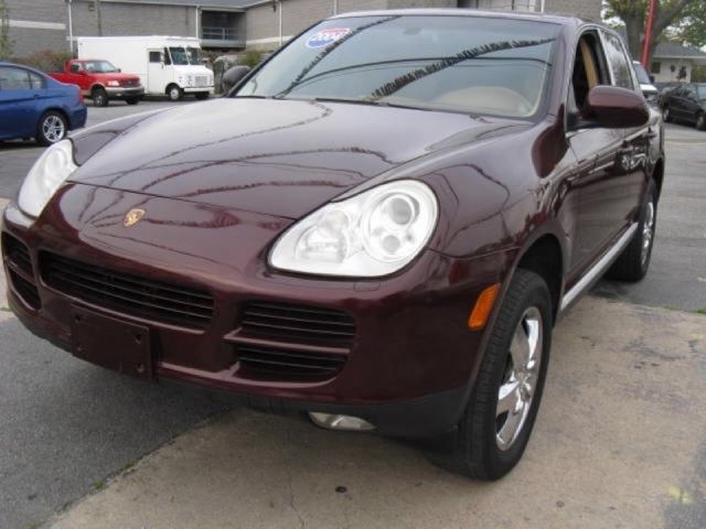 2004 Porsche Cayenne XR