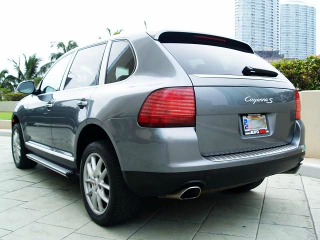 2004 Porsche Cayenne XR