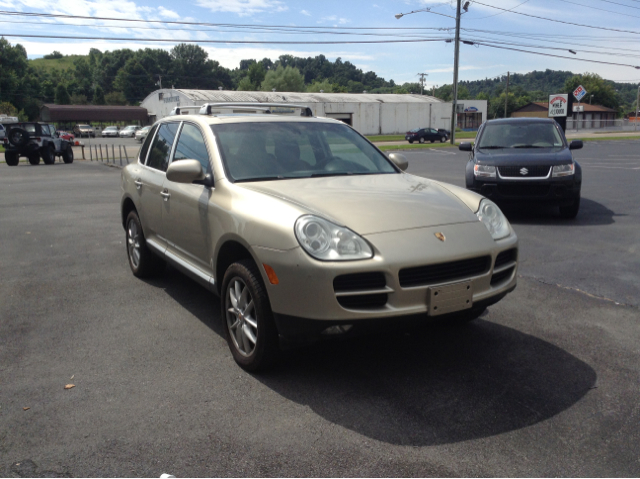 2004 Porsche Cayenne XR