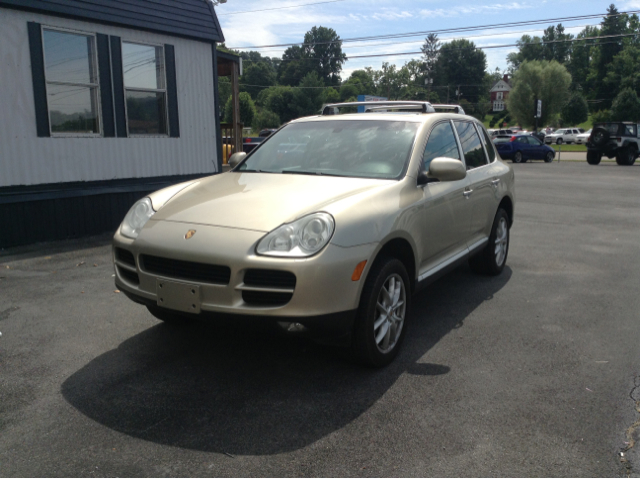 2004 Porsche Cayenne XR