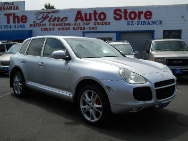 2004 Porsche Cayenne Series 4