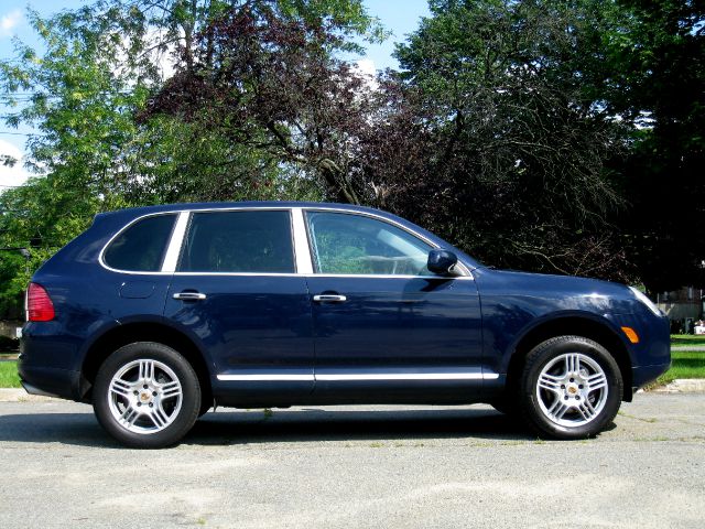 2006 Porsche Cayenne Base