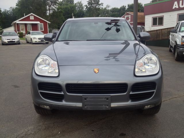 2006 Porsche Cayenne Base