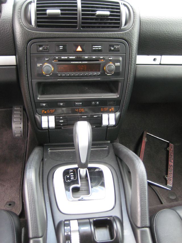 2008 Porsche Cayenne Base