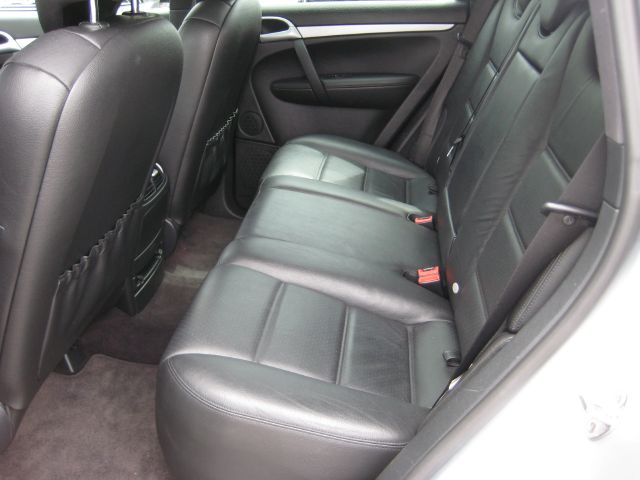 2008 Porsche Cayenne Base