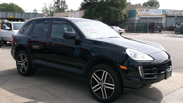 2009 Porsche Cayenne 4WD 4dr SUV Luxury 4x4