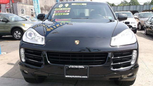 2009 Porsche Cayenne 4WD 4dr SUV Luxury 4x4