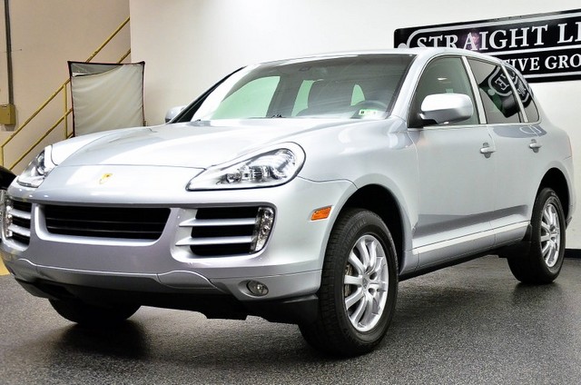 2010 Porsche Cayenne Base