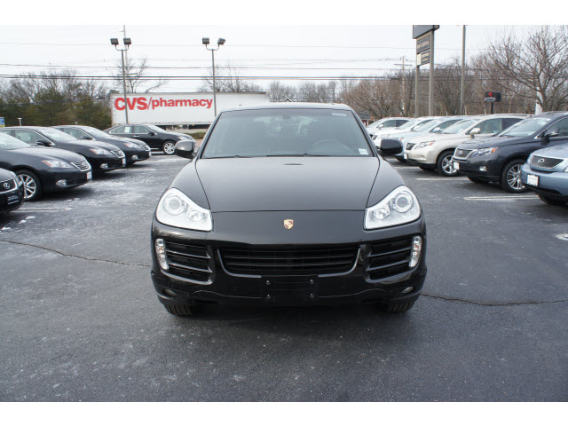 2010 Porsche Cayenne Base