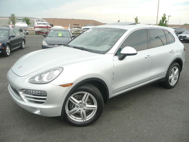 2011 Porsche Cayenne Base