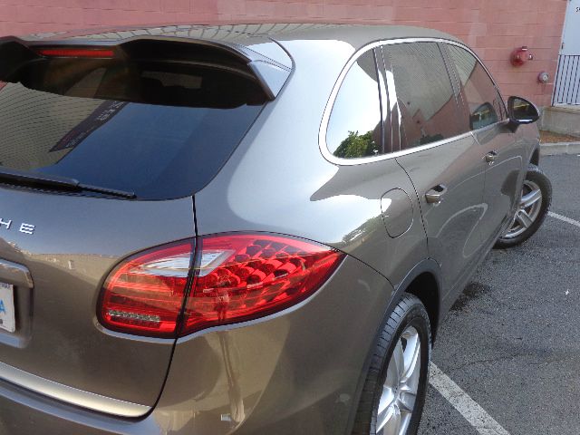 2011 Porsche Cayenne Base