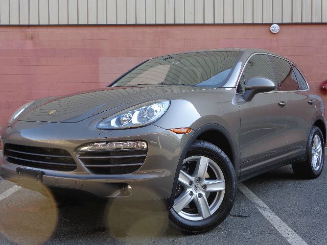 2011 Porsche Cayenne Base