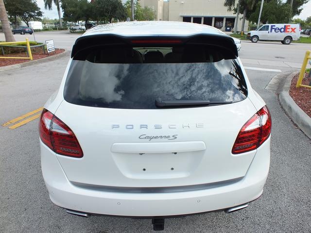 2011 Porsche Cayenne XR