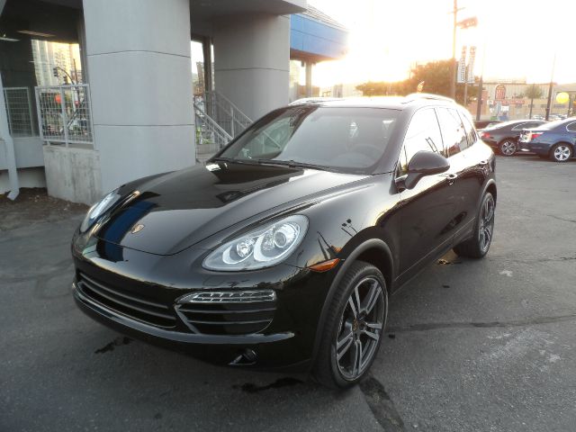 2012 Porsche Cayenne Base