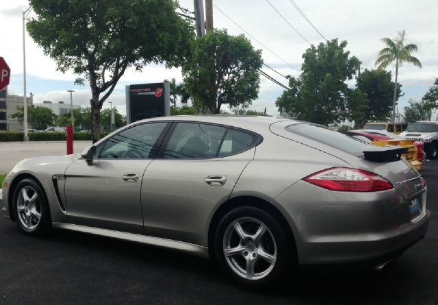 2011 Porsche Panamera 4dr Hybrid Sdn Sedan