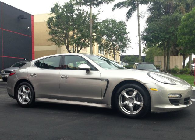 2011 Porsche Panamera 4dr Hybrid Sdn Sedan