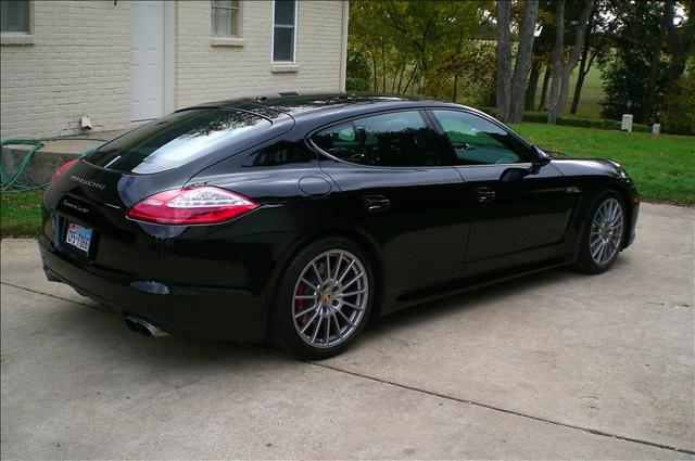 2011 Porsche Panamera Series 4