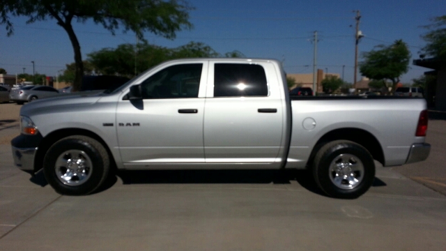 2010 RAM 1500 2WD Crew Cab 143.5