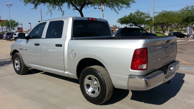 2010 RAM 1500 2WD Crew Cab 143.5