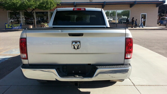 2010 RAM 1500 2WD Crew Cab 143.5