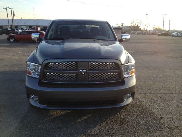 2012 RAM 1500 4dr LX 4WD Auto