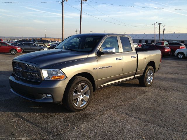 2012 RAM 1500 4dr LX 4WD Auto