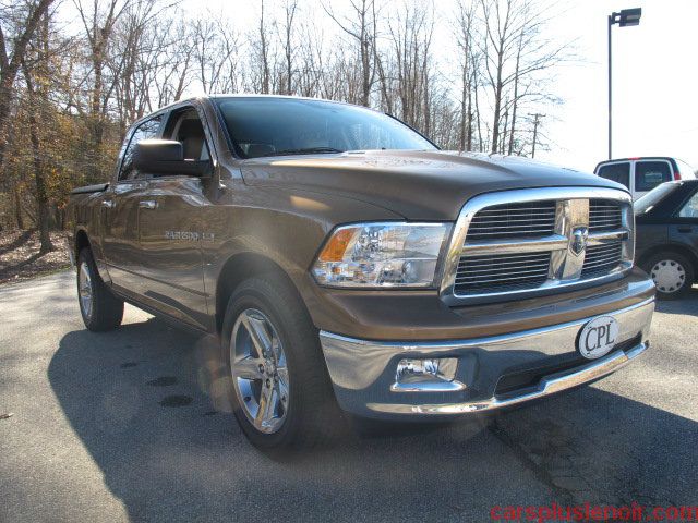 2012 RAM 1500 2WD Crew Cab 143.5