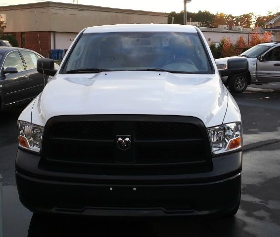 2012 RAM 1500 4dr LX 4WD Auto